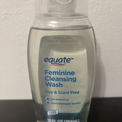Equate Feminine Cleansing Wash Dye & Scent Free pH Balanced 13 fl oz