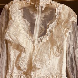 Vintage Wedding Dress (small)
