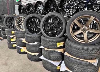 20” SRT HELLCAT WHEEL & TIRE PACKAGES FOR SALE! WE FINANCE