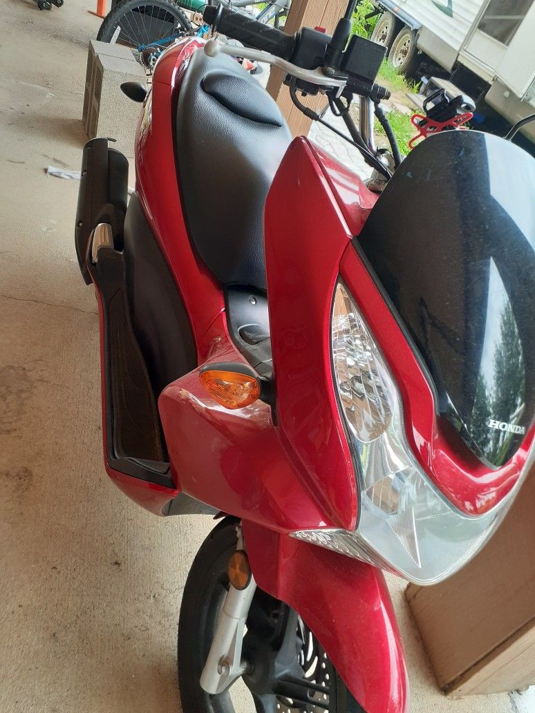Photo Honda Pcx Red