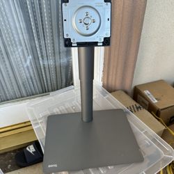 BenQ - Aqcolor PD3225U 31.5” Stand