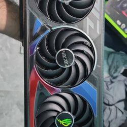 4070 Ti Strix 