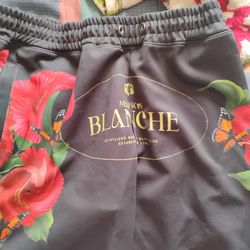 Really Comfy Blanche Shorts 