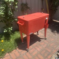Patio Cooler  /  Permasteel 80 Qt