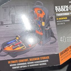 XL Backpack 40 pockets