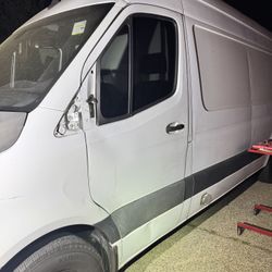 2019-2025 Mercedes Sprinter Driver Door (some damage)