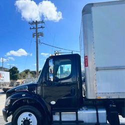 Los dos estoy vendiendo si están interesados.