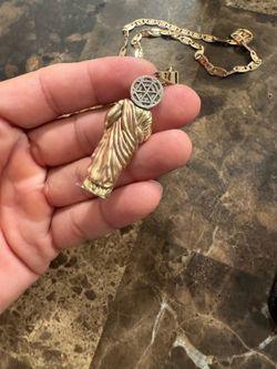 Vendo cadena de 14k muy hermosa para los amantes de oro