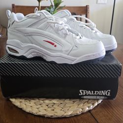 Spalding Tennis Shors Size 10.5