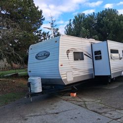 2011 Salem RV/Camper