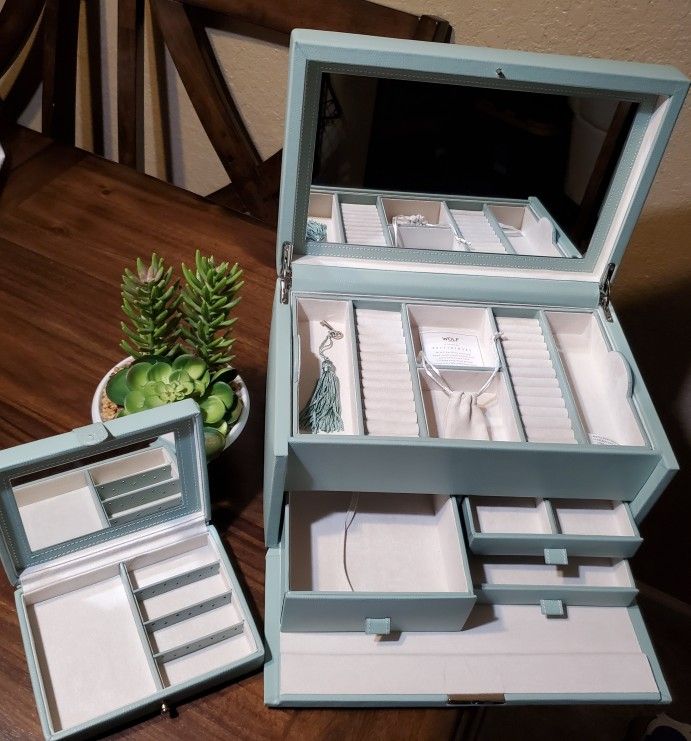 Pottery Barn McKenna Jewelry Box for Sale in Fresno, CA - OfferUp