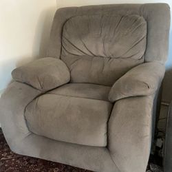 Recliner  Free 