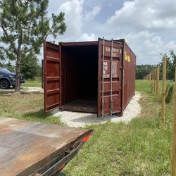 20’ & 40’ STORAGE CONTAINERS 
