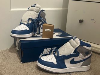 Nike Air Jordan 1 Retro High OG Sneakers