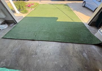 Grass Turf - Great condition