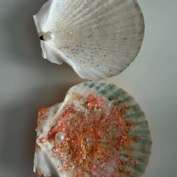 Decorative Seashells with Pearls