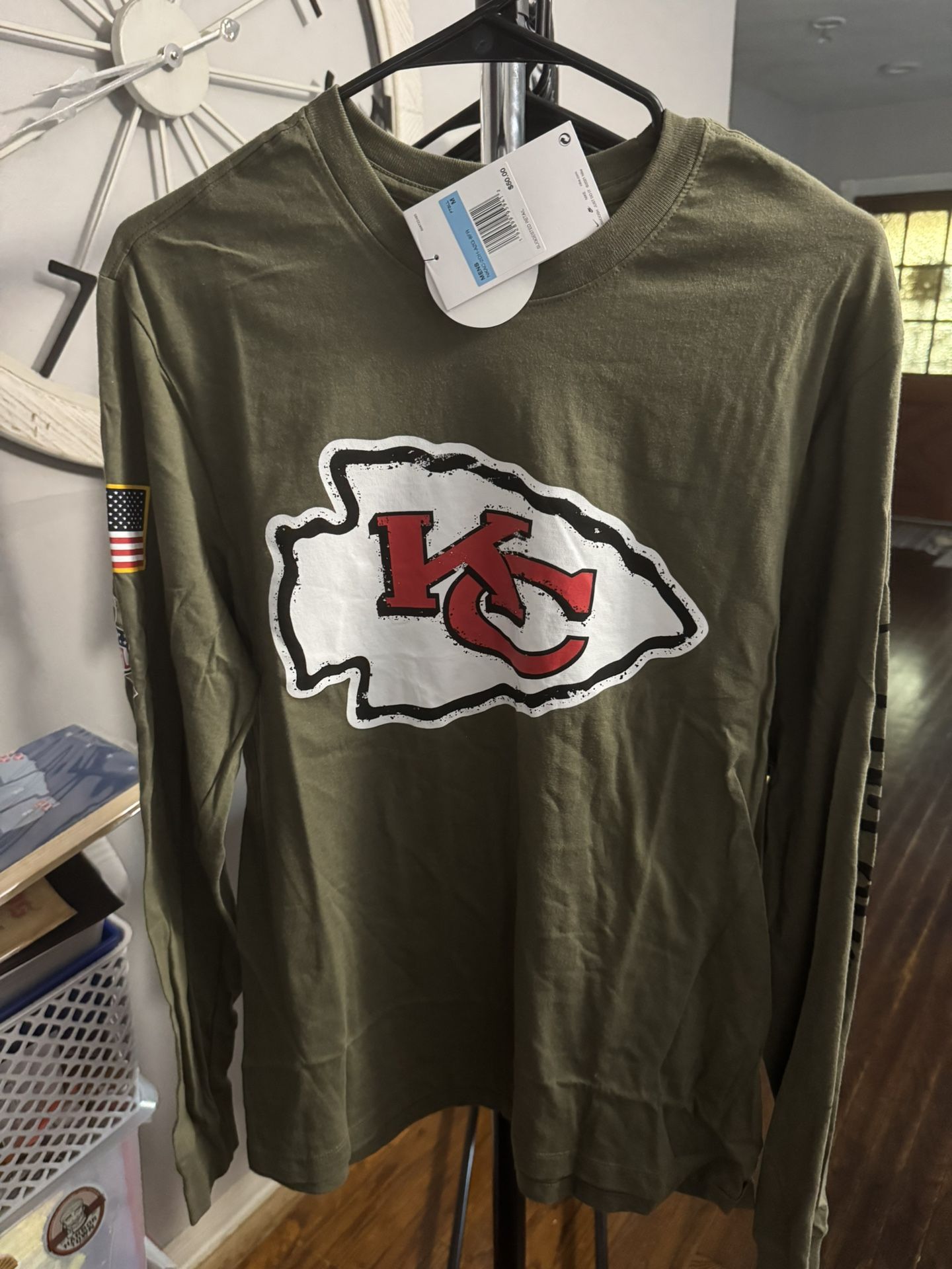 NFL Kansas City Chiefs Long Sleeve Shirt Adult Medium Brand Nike