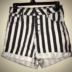 Stripe Short