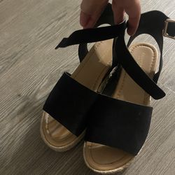 Fashion Nova Summer Wedges Size 8 1/2
