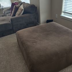 Sectional With Ottoman Middle Piece