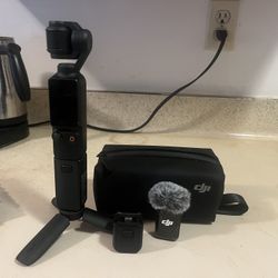 DJI Osmo Pocket 3 Creator Combo