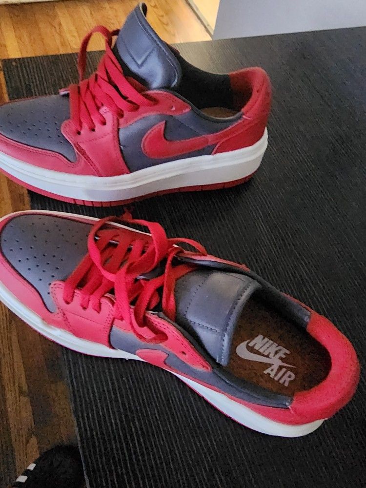 Women Jordan Size 9