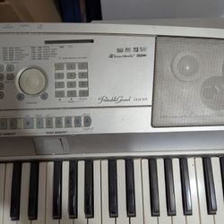 Yamaha DGX-505 Electric Piano 