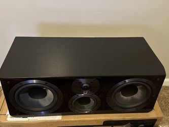 SVS Ultra Center Gloss Piano Black