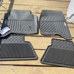 New w/tags -4 Floor Mats, All Weather Chevy /GM 2014-19 trucks. Replaces Part Number - GM (840391)