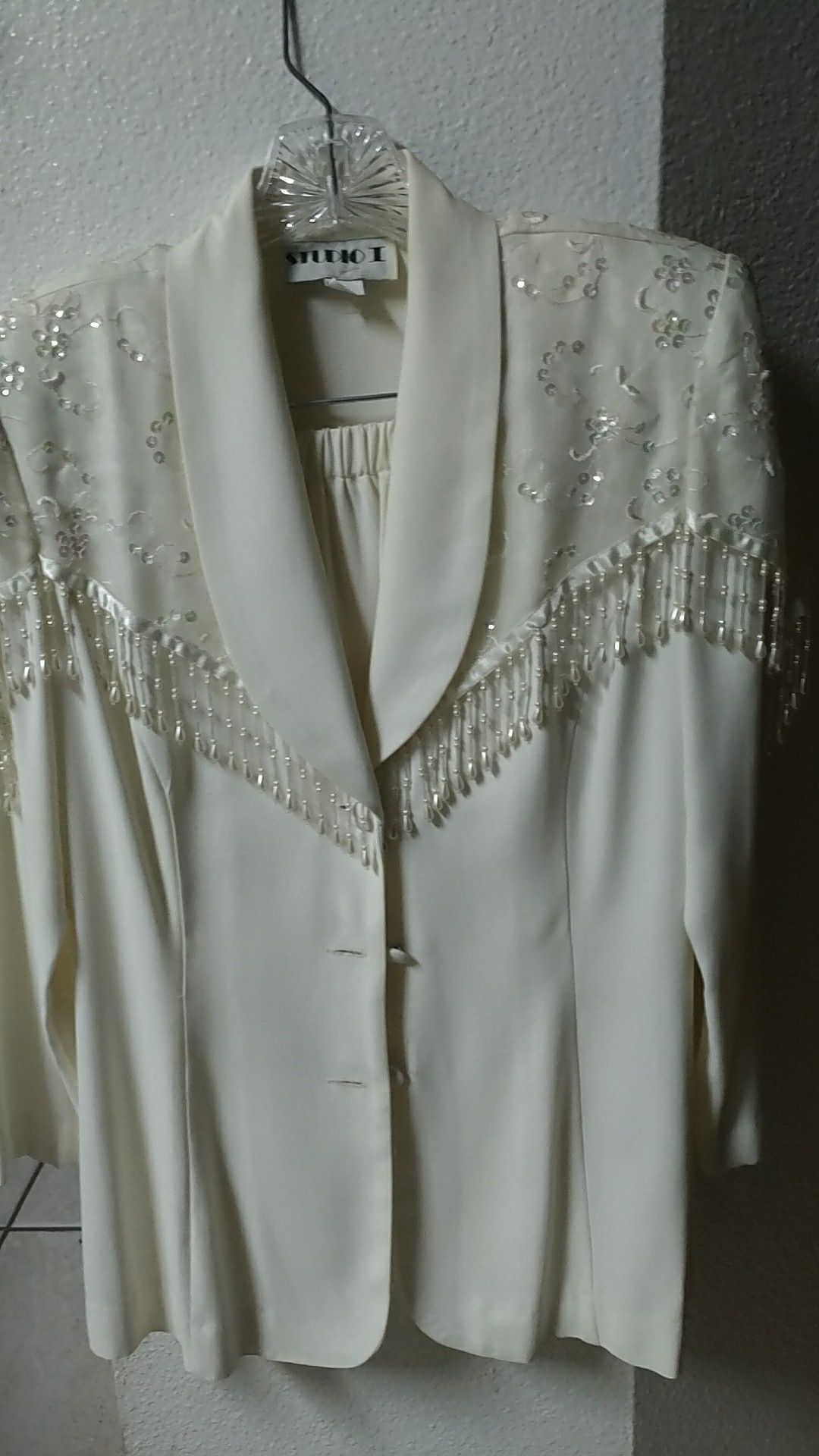 Country suit