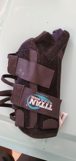 Two Wristbraces 