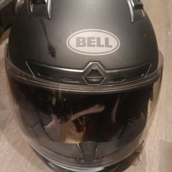 Motorcycle helmet