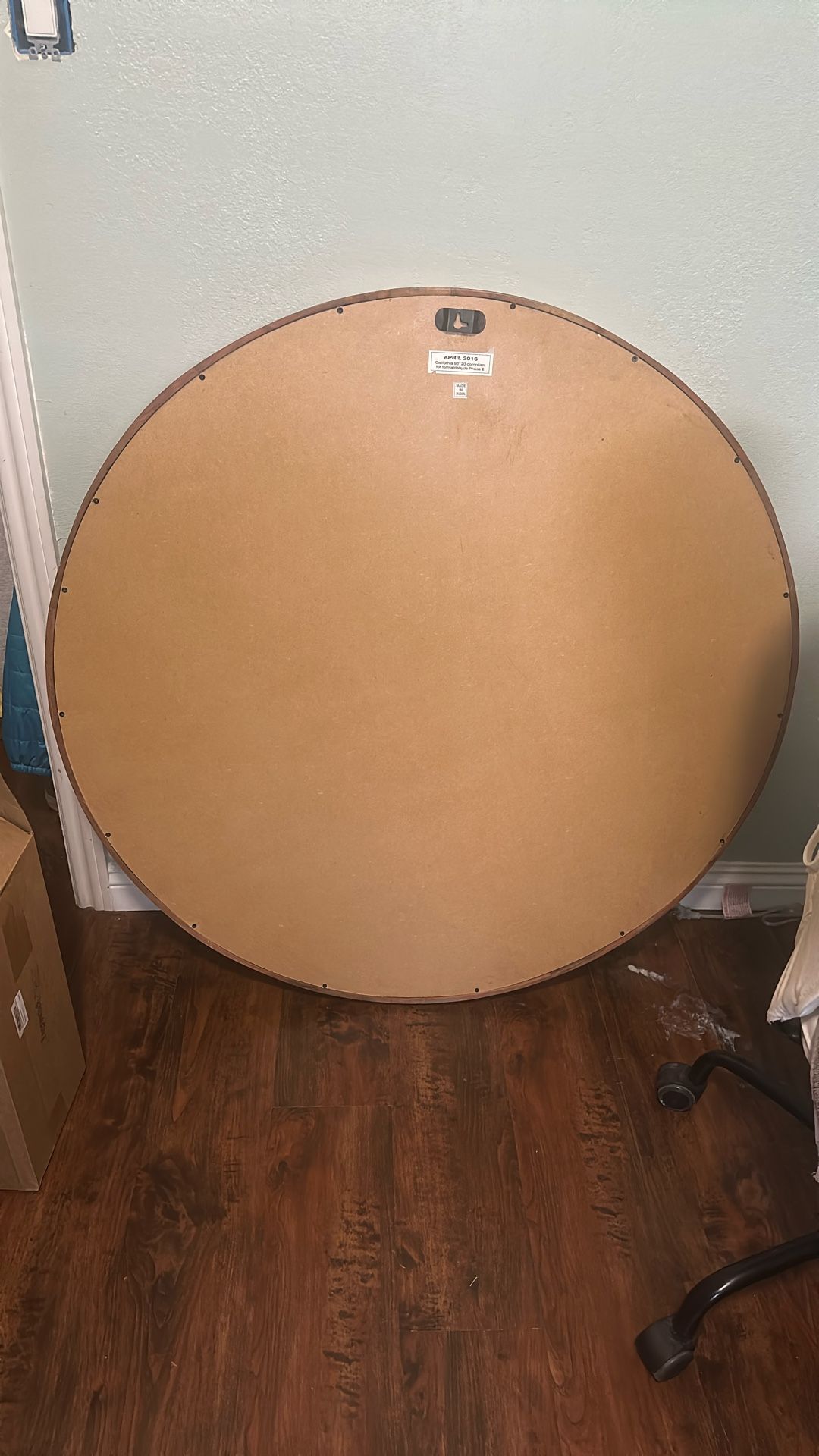Beautiful 39” Wood-Framed Round Mirror