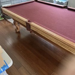 8 Foot Olhausen Pool Table