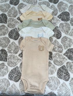 Carter’s 3 month’s baby boy bodysuit