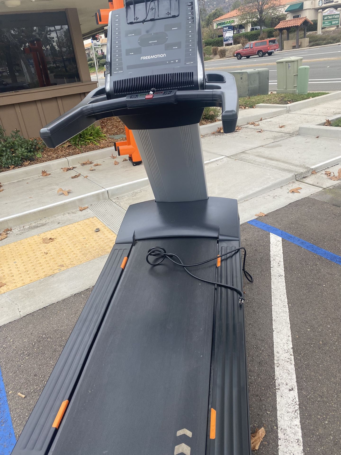 FreeMotion Reflex Orangetheory Treadmill