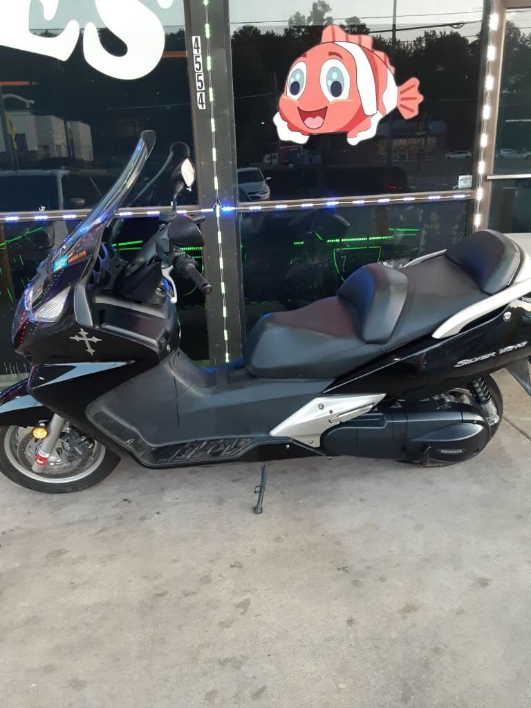 Honda Silver Wing Scooter 600cc