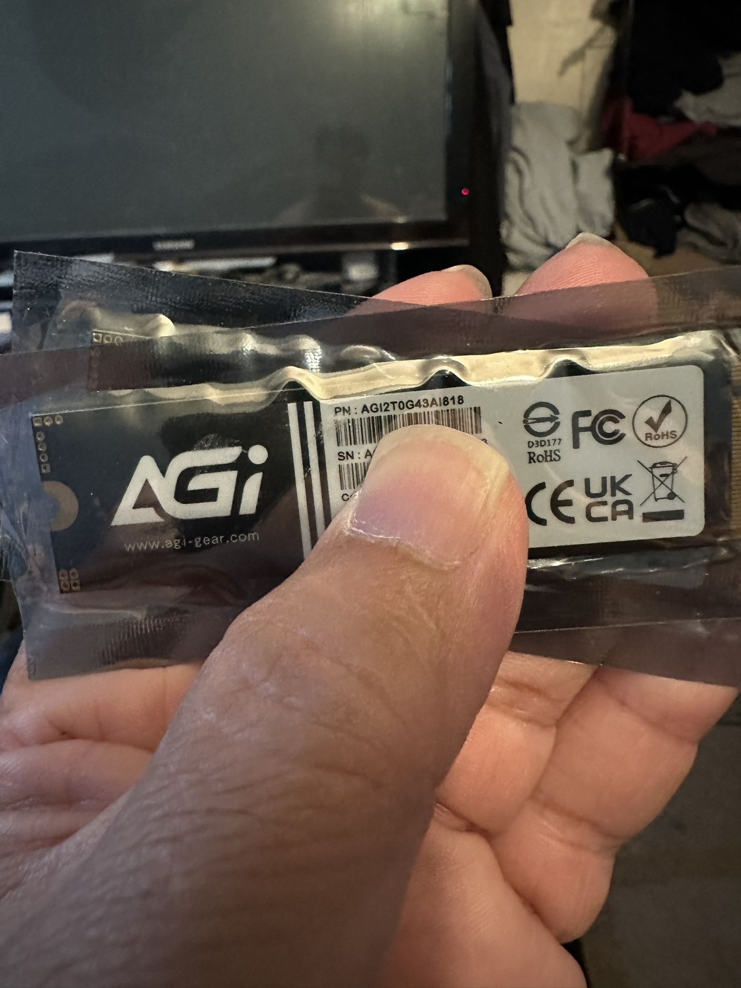 AGI AI818-43 2TB NVMe M.2 2280 PCIE GEN4.0x4 Internal Solid State Drive(SSD) (R/W Speed up to 5200/4700) with Graphite Heat Sink