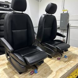 Sprinter 2023 leather electric seats, comfort package