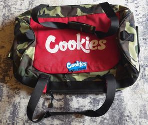 Cookies sf NEW PARKS UTILITY camo & red Duffle Bag"NO SMELL" BALLER CAMO BAG NWT.
