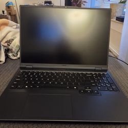 Lenovo Pro 5 16IRX9 