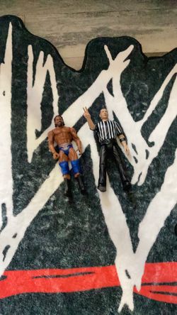 JINDER MAHAL - WWE SERIES 93 AND A REFEREE WITH A SPEAKER