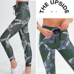 The Upside Mallard print olive green performance leggings, size 6