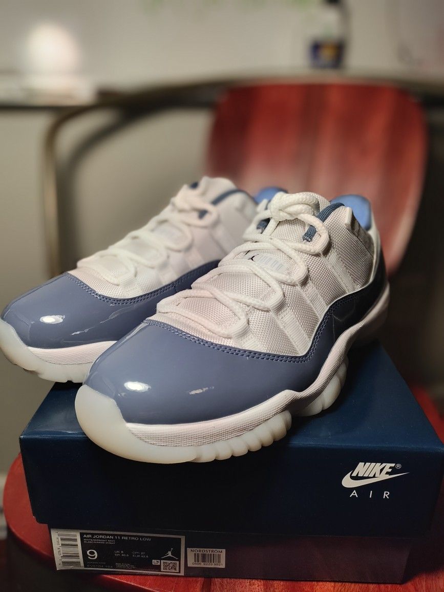 AIR JORDAN 11 RETRO LOW Sz 8