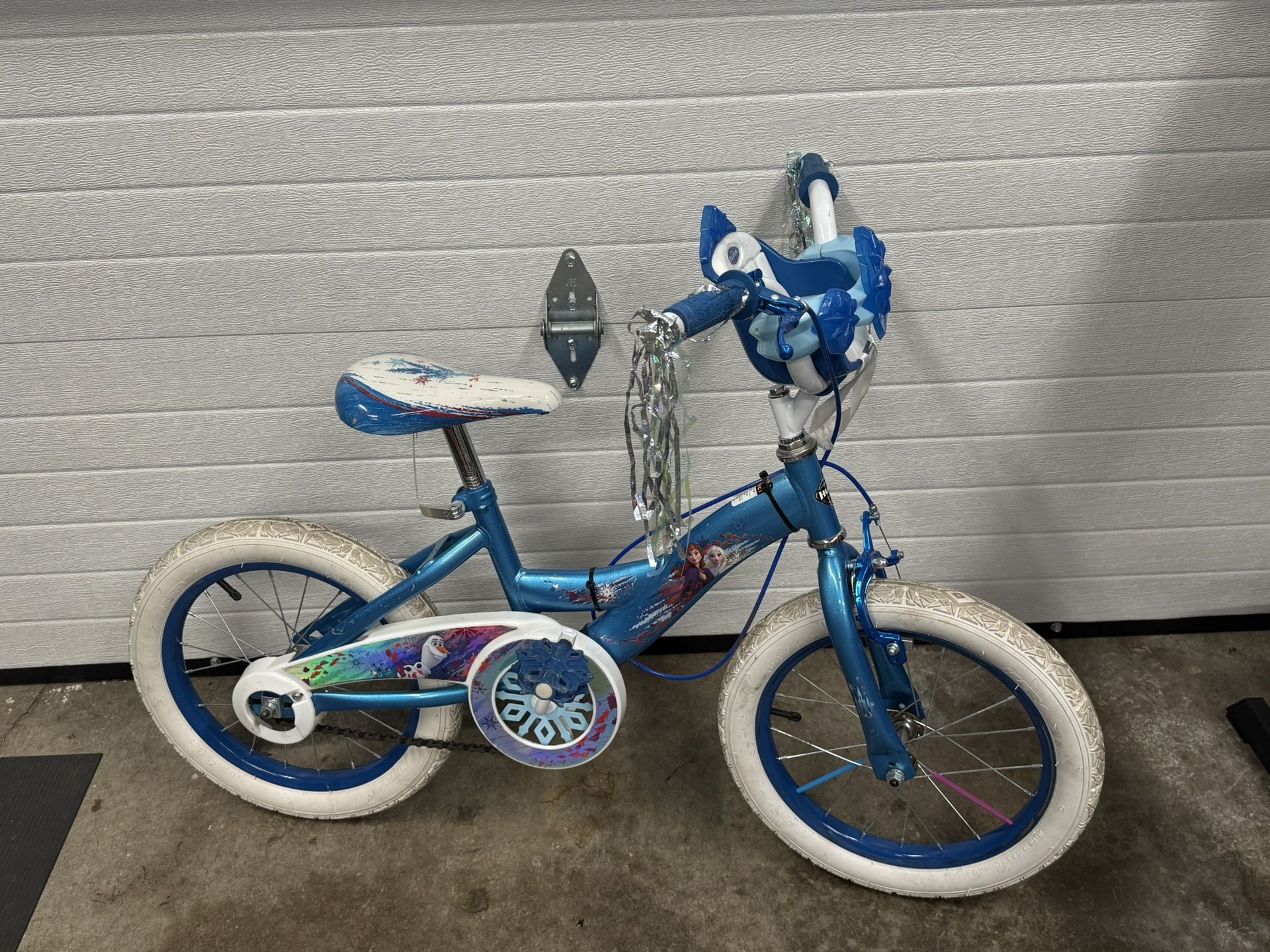 16 Inch Frozen Bike With Training Wheels