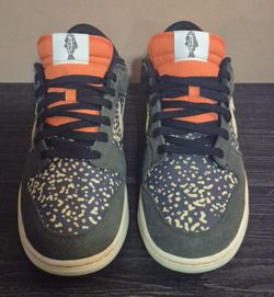 Nike Dunk Low SE "Gone Fishing Rainbow Trout" - Mn(Sz 11)