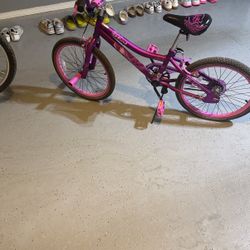 Girls Bike 20 Inch