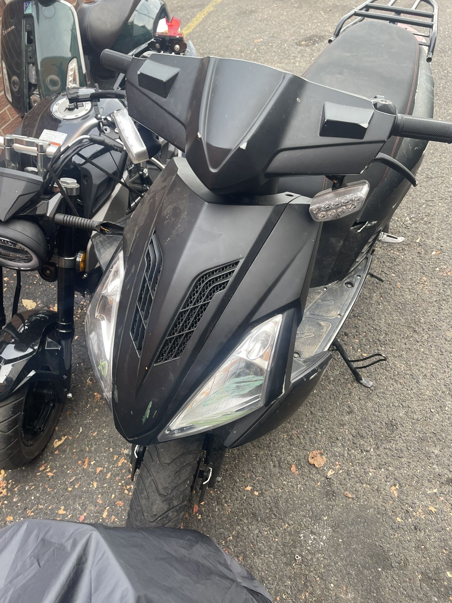 2024 Flywing 50cc Gas Scooter With title