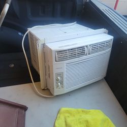 Window Air Conditioner 