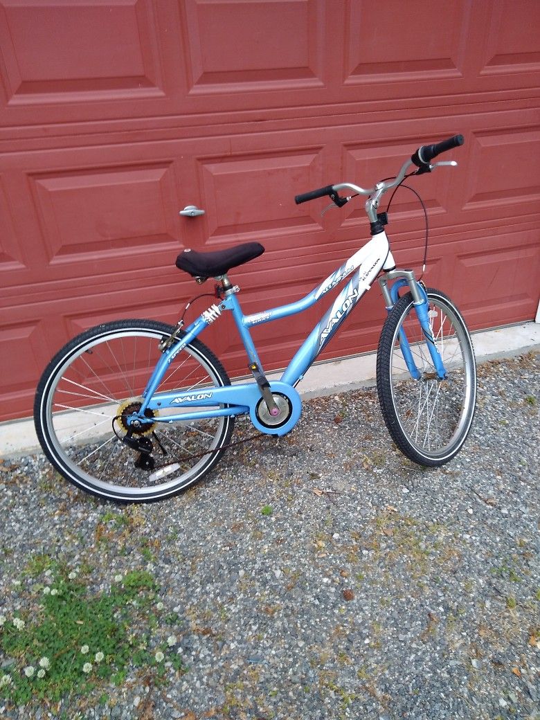 AVALON. DUAL SUSPENSION. 7 SPEED. TRAIL OR ROAD. BIKE. 125